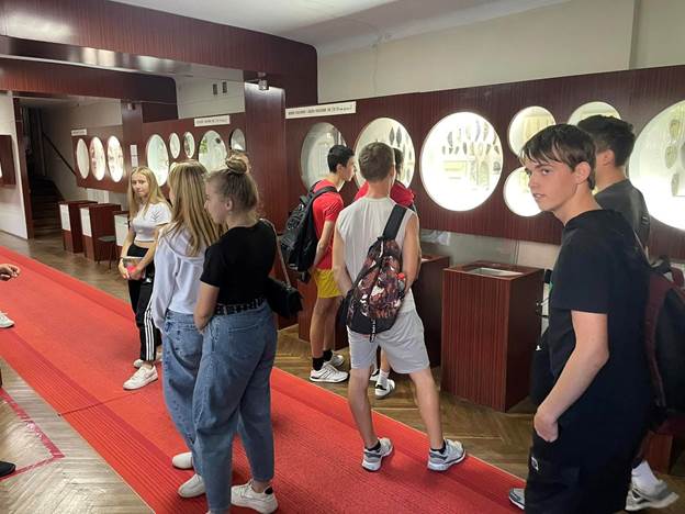 Історія у глині інтерактивне заняття в Кременецькому краєзнавчому музеї!