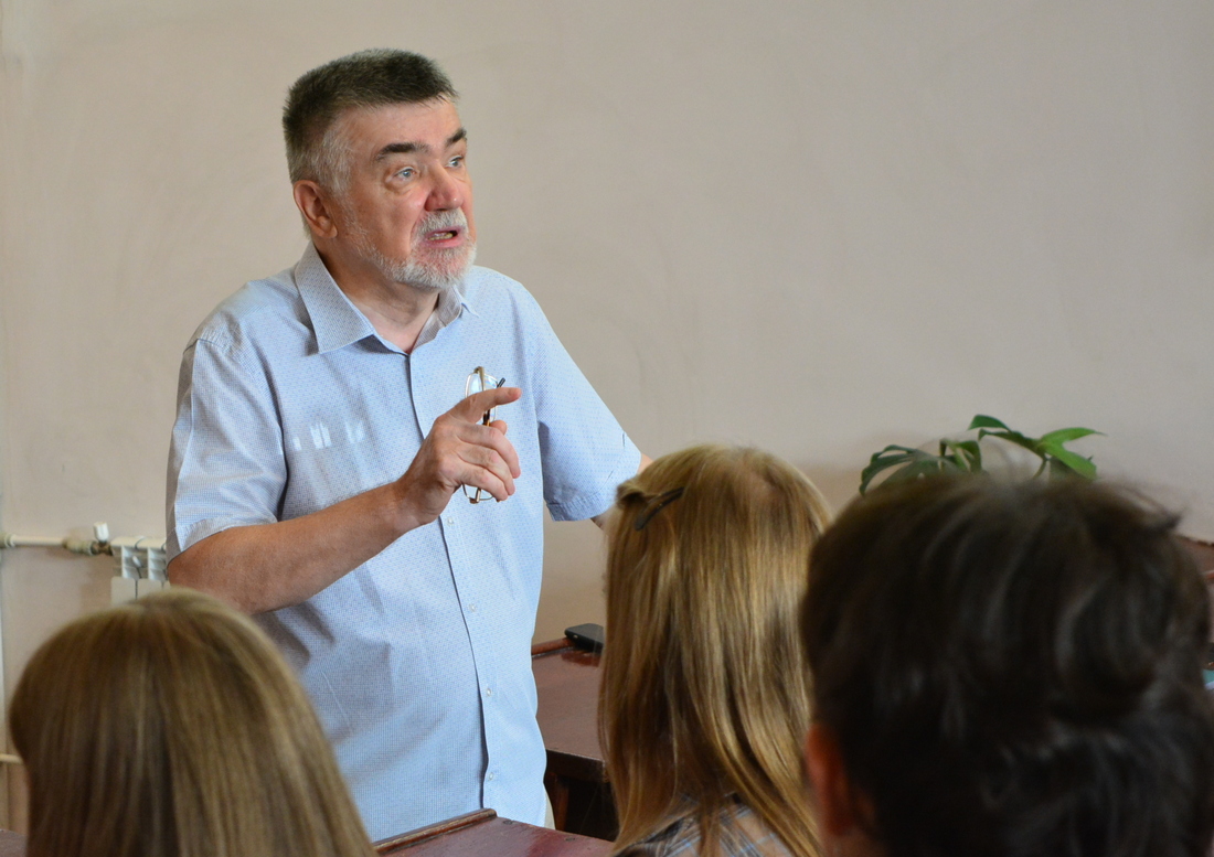 dz akademia1